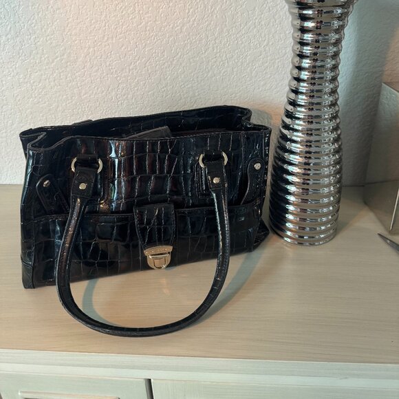 🖤 Liz Claiborne Black Crocodile-Embossed Satchel Handbag 🖤 - Picture 1 of 5